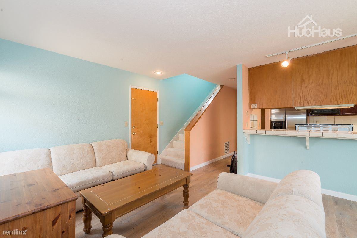 Lyra Haus - Photo 3 of 39