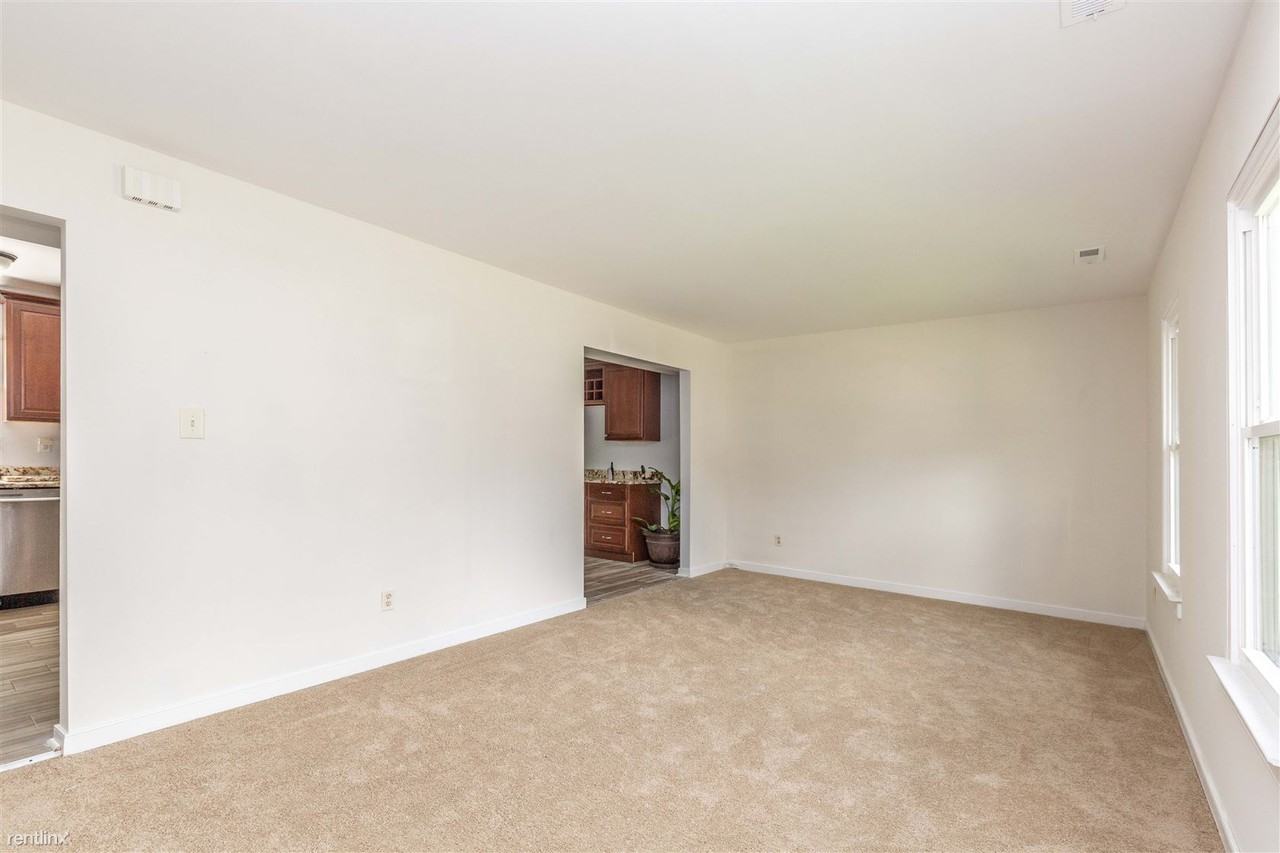 2616 Central Ave - Photo 2 of 24