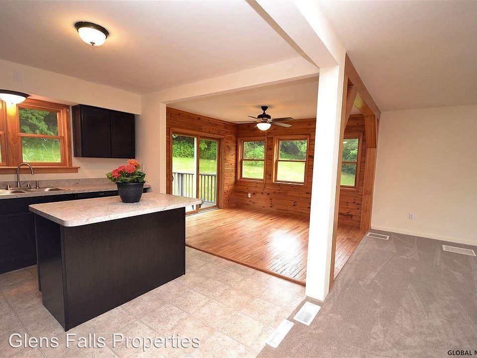 2352 Coach Rd - Photo 3 of 22