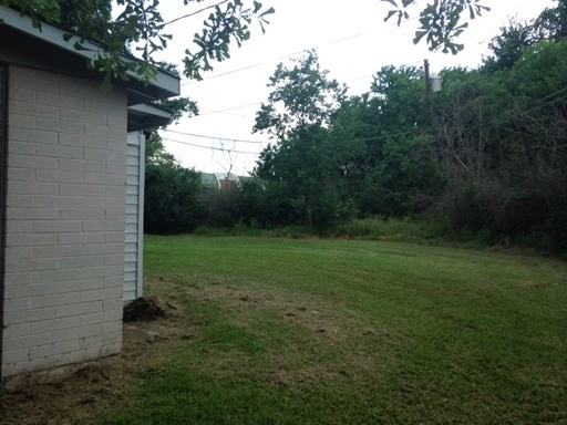 5020 Armstrong Pl - Photo 2 of 5