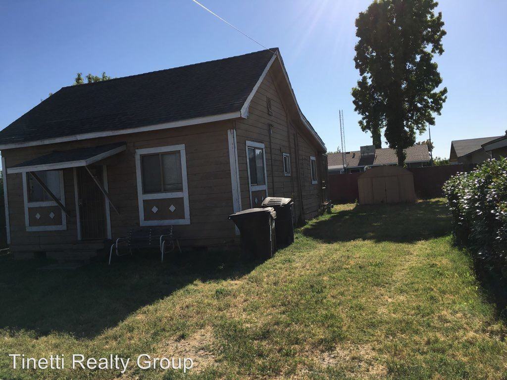 6898-6900 Cottage St. - Photo 2 of 2