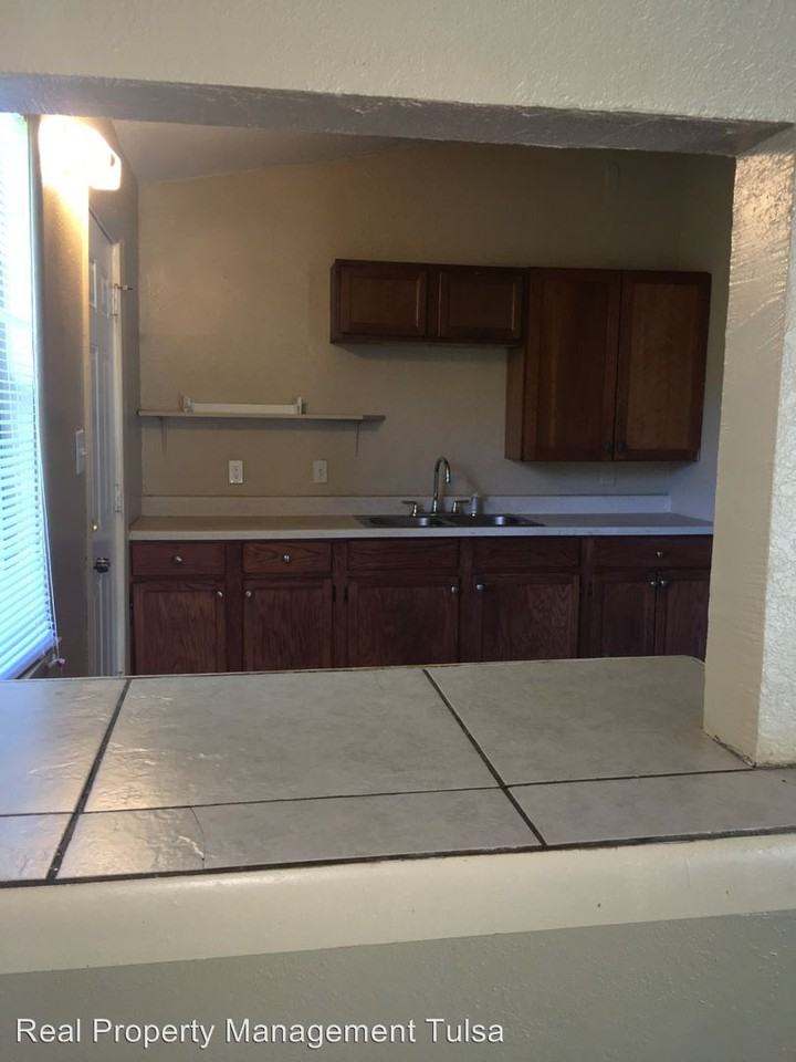 1379 E 52nd St N - Photo 2 of 5