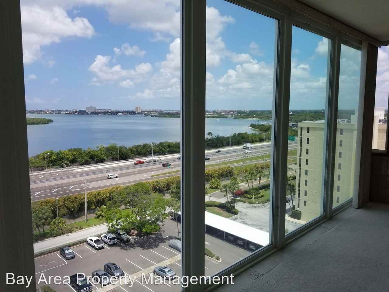 7200 Sunshine Skyway Lane S - Photo 3 of 16