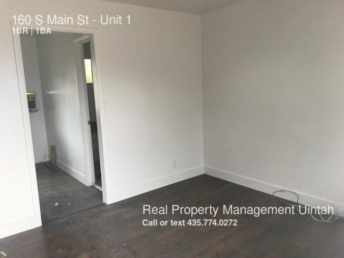 160 Main St - Photo 3 of 5