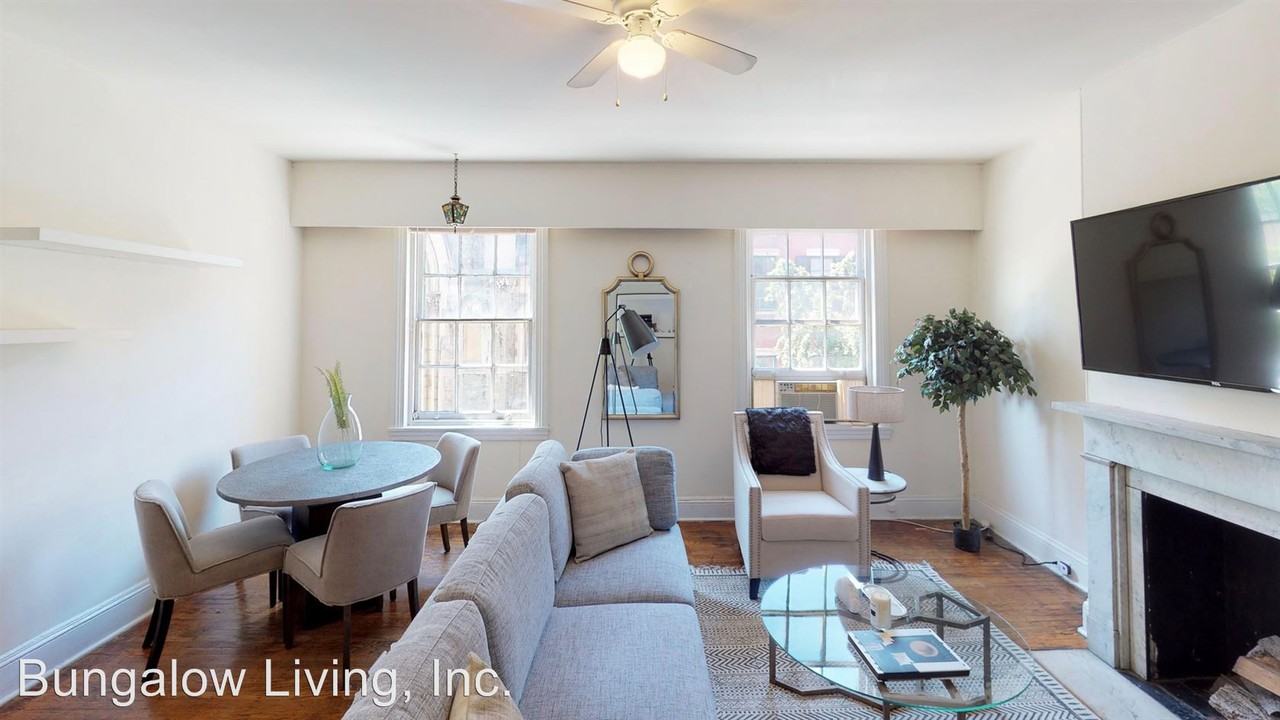 1807 Spruce St 3F - Photo 3 of 6