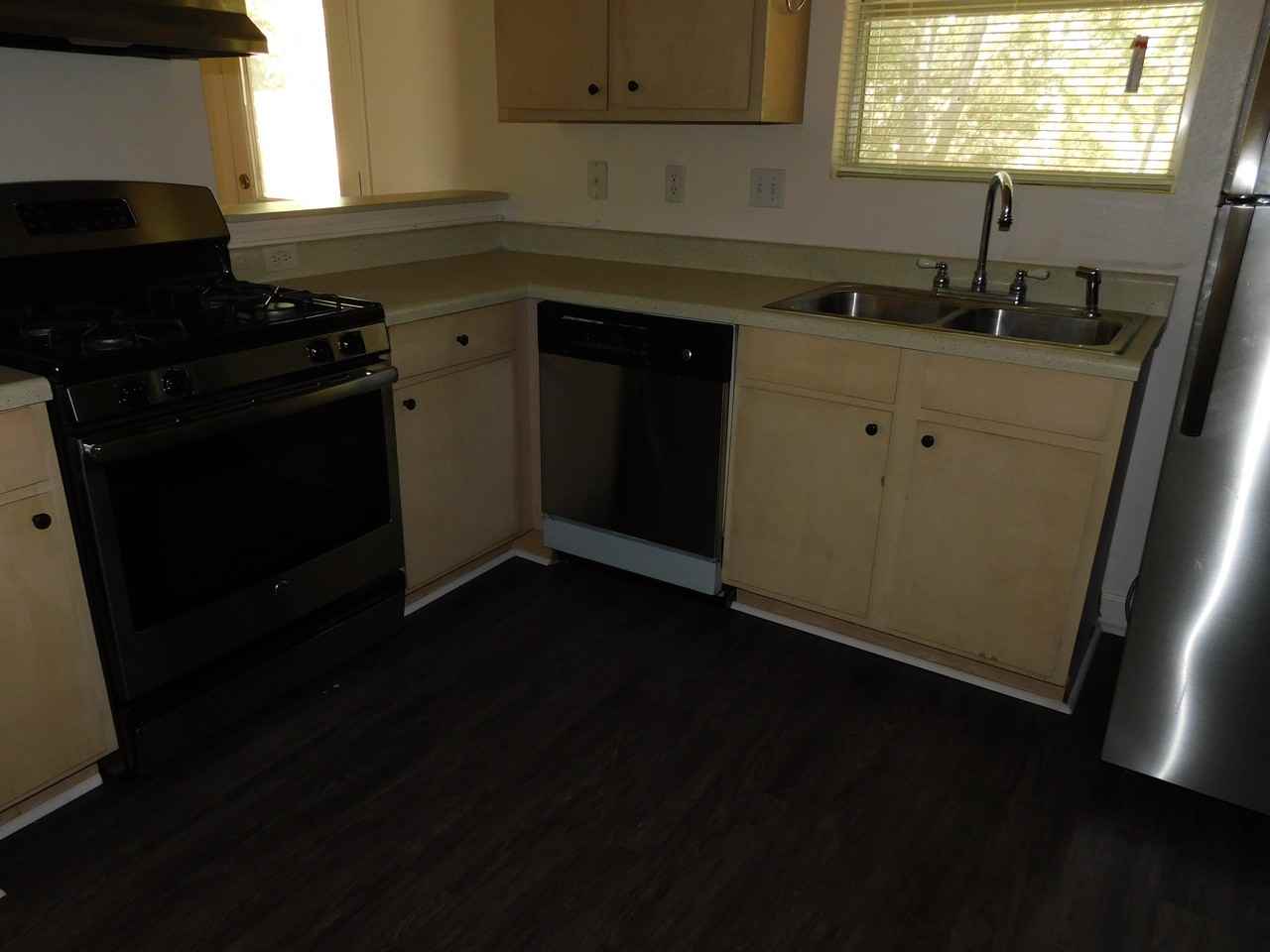 20 Arva Ct - Photo 3 of 17