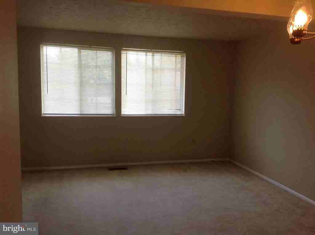 6822 Farmbrook Ct, Frederick, MD 21703 2 Bedroom House for 1,295/month Zumper