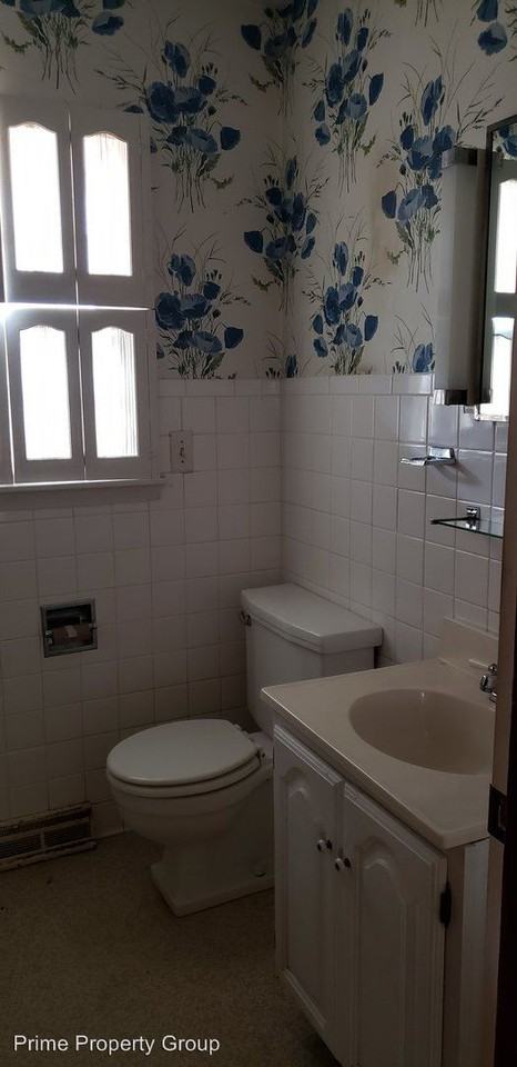 1203 Foothill Dr - Photo 3 of 16