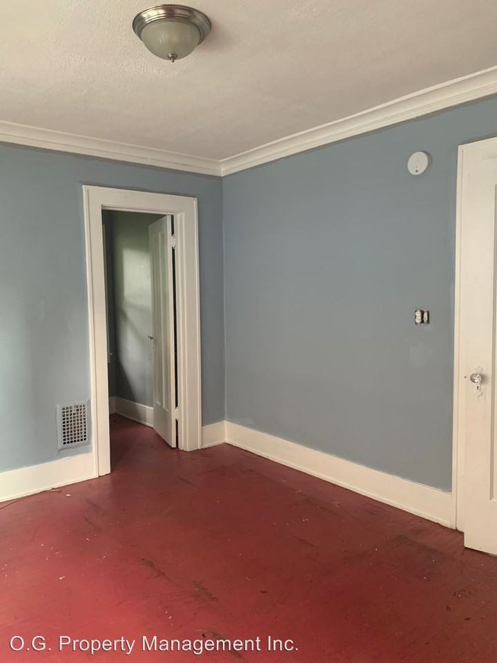 224 Weaver St - Photo 2 of 6