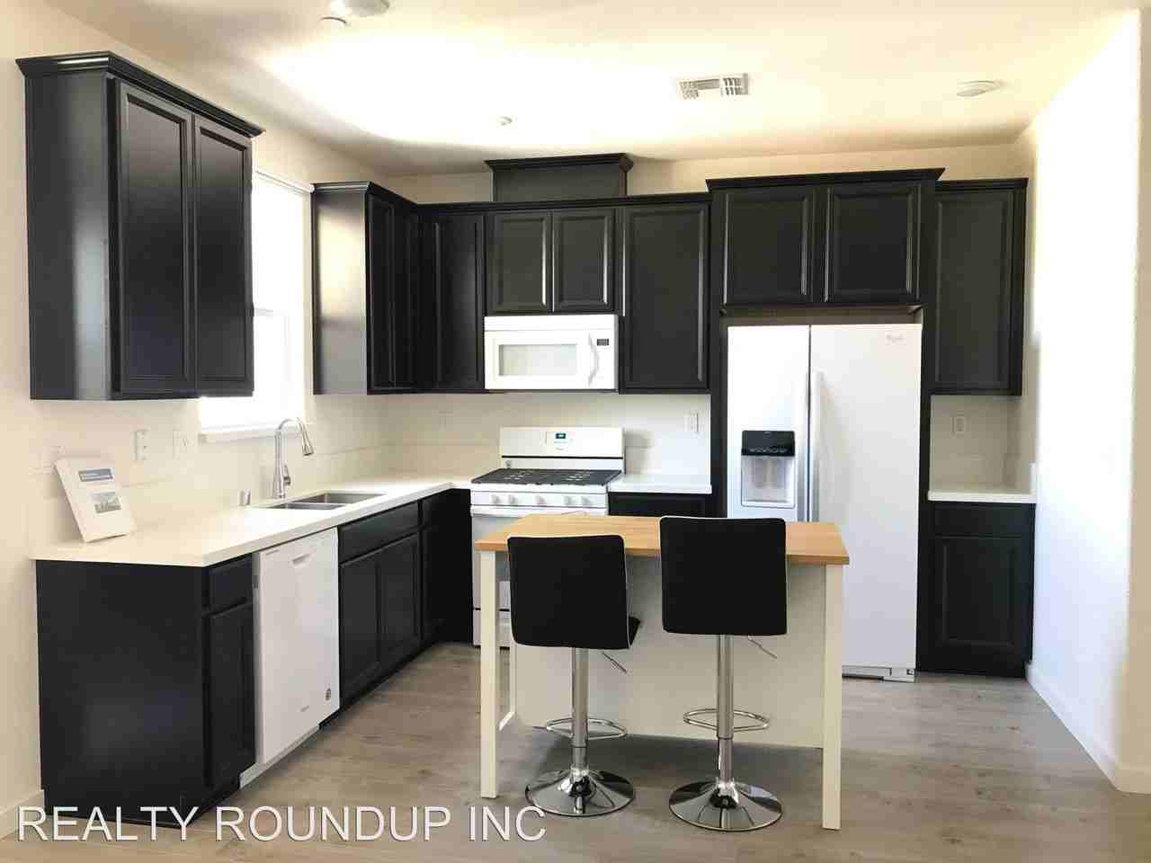 3994 E Commerce Way - Photo 2 of 11