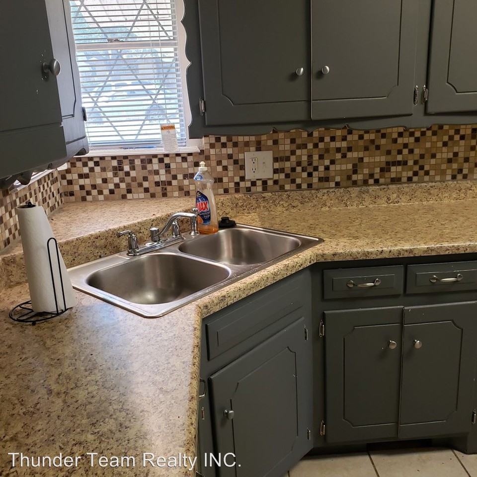 13 NE 67th St - Photo 3 of 14