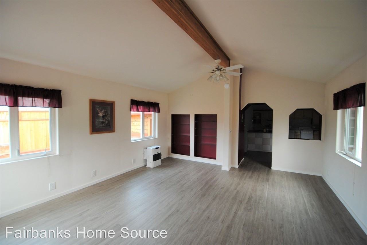 121 Forty Mile Avenue - Photo 2 of 12