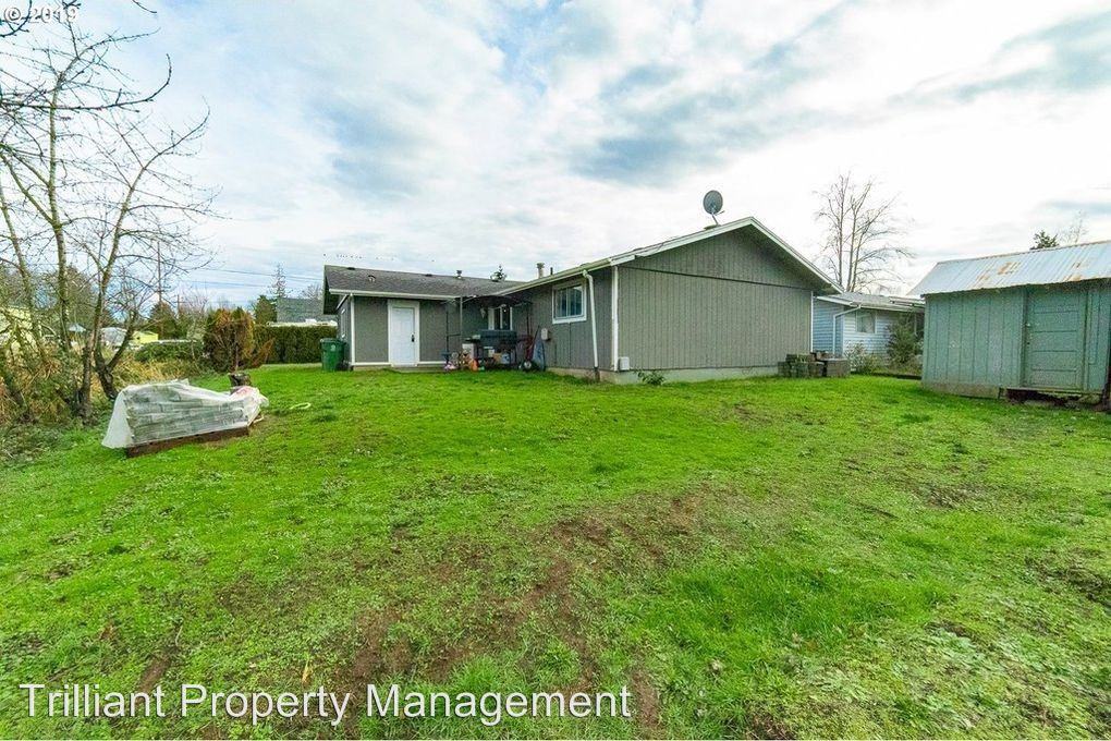 255 Gilles St - Photo 2 of 16