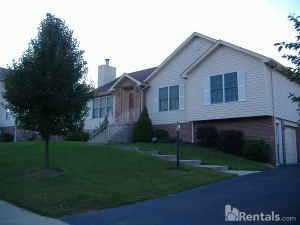 116 Mapleglen Dr - Photo 2 of 8