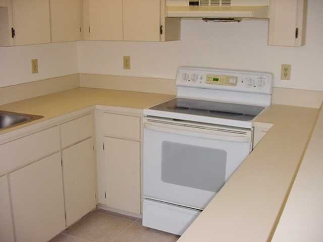 766 Nw 10th Ter - Photo 3 of 7