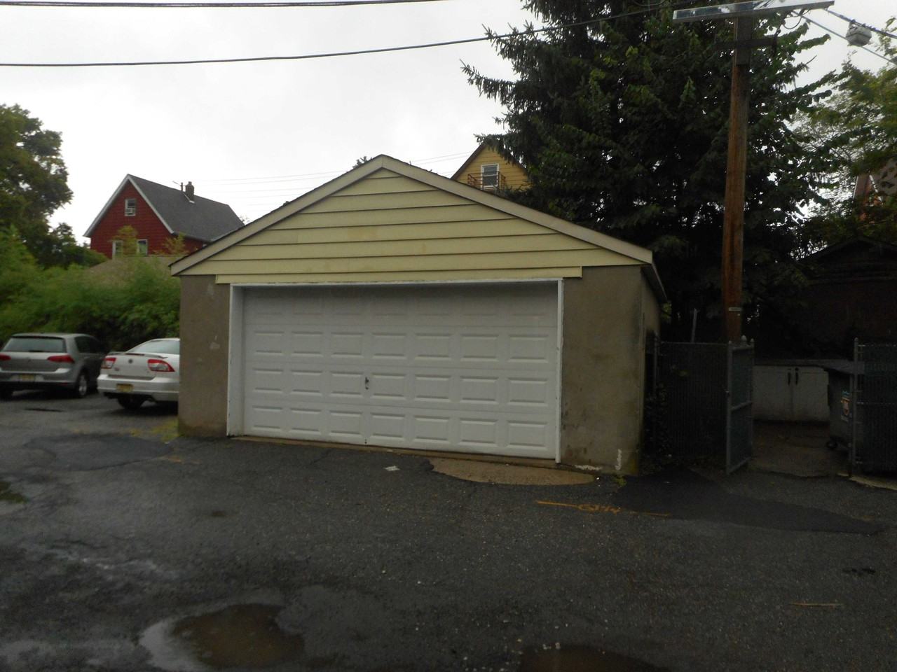 2 Westervelt Pl - Photo 2 of 4