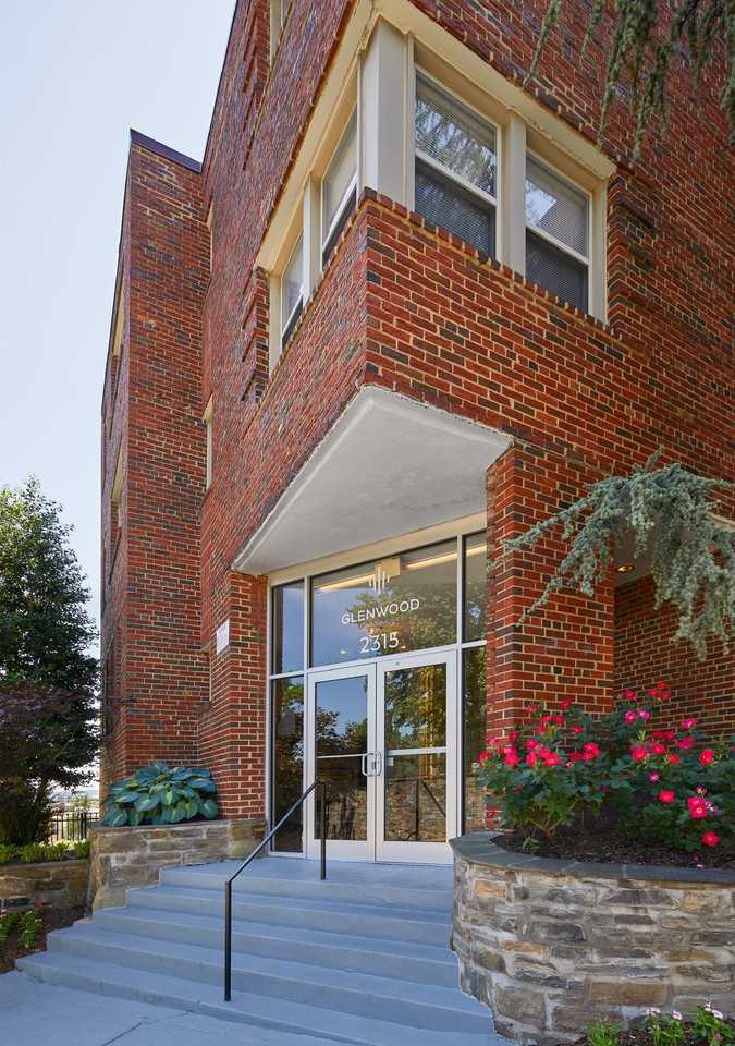 Glenwood Apartments - Photo 3 of 21