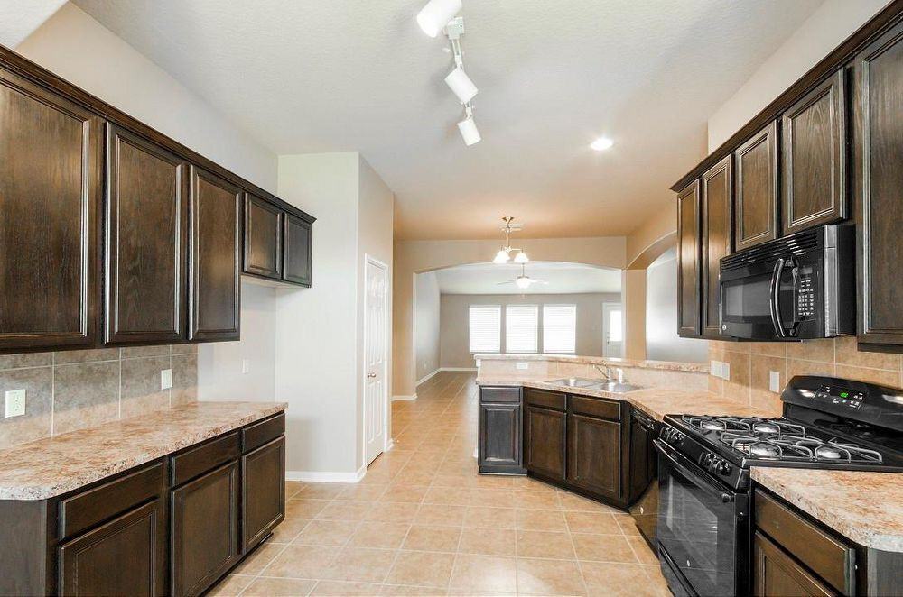 211 Summer Pine Ct - Photo 3 of 13