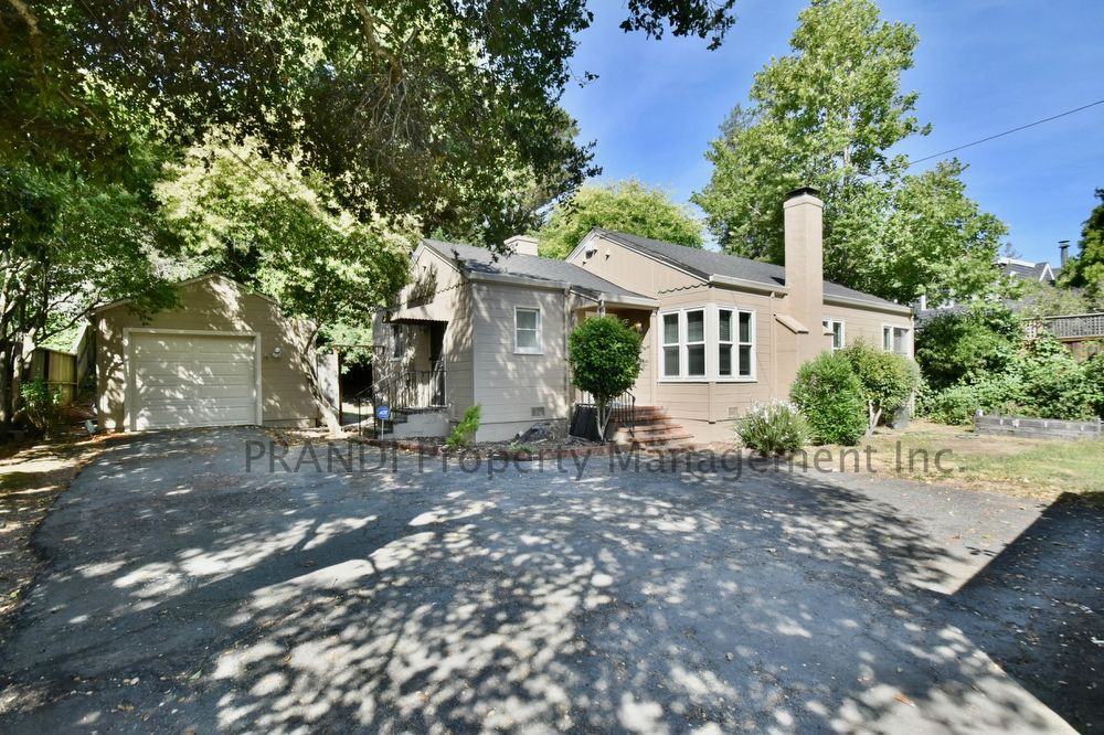 15 Magnolia Ave - Photo 2 of 13