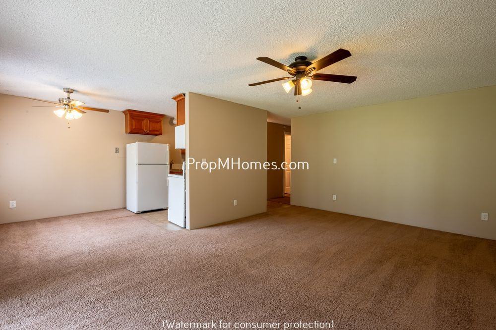 1569 N Manzanita St - Photo 2 of 15