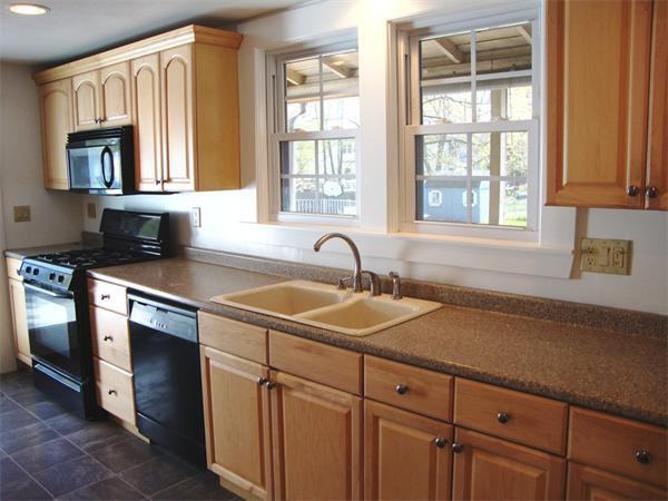 28 Pleasant St #1 - Photo 3 of 19