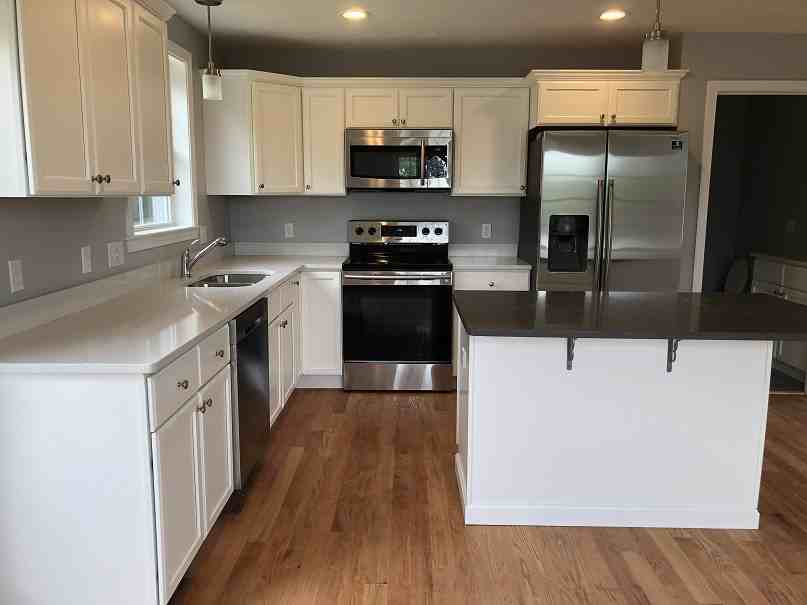 61 Apthorp St - Photo 2 of 24