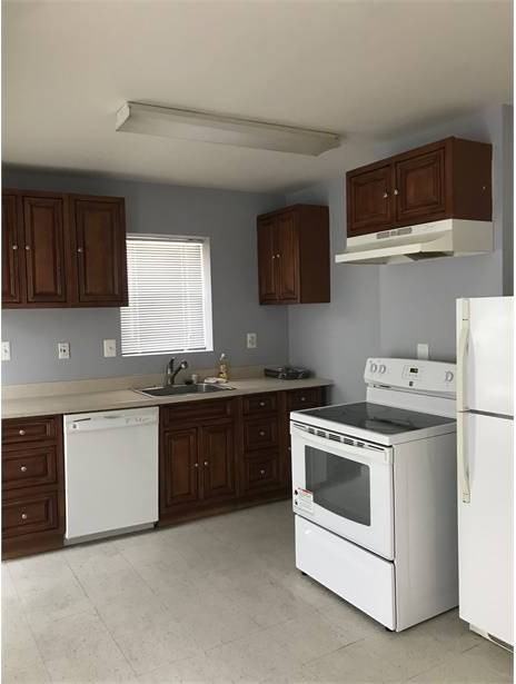 600 N Decker Ave - Photo 3 of 18