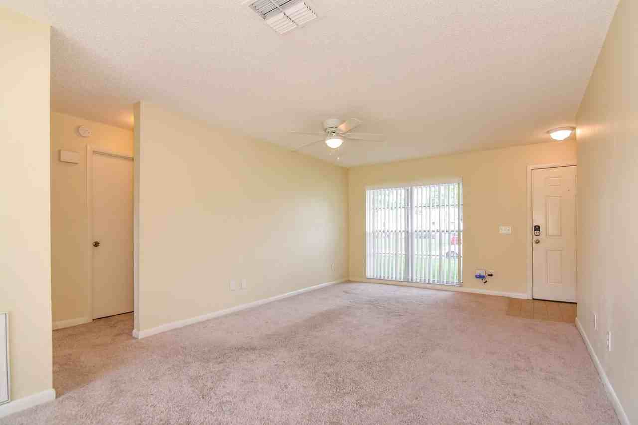 2606 Amberly Pl - Photo 3 of 17