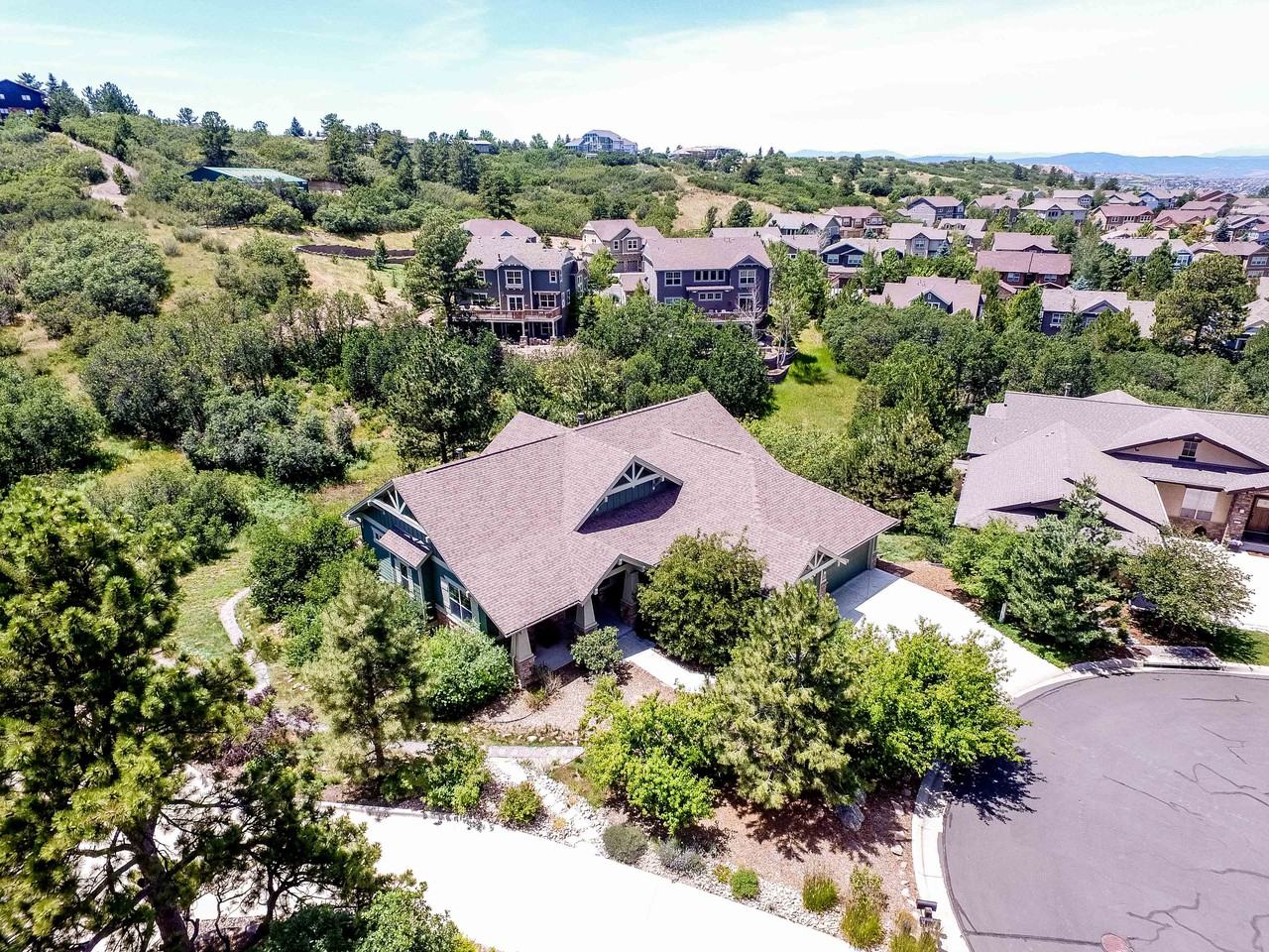 2801 Hawk Point Ct - Photo 3 of 10