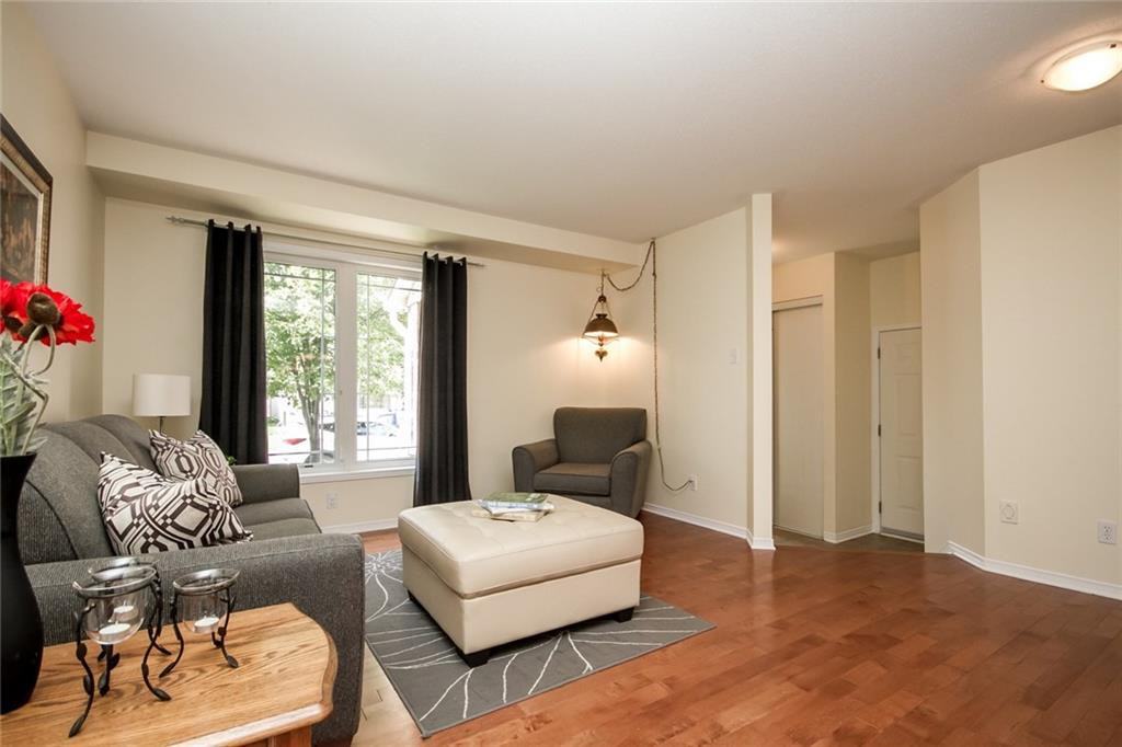 1009 Goward Drive - Photo 2 of 18