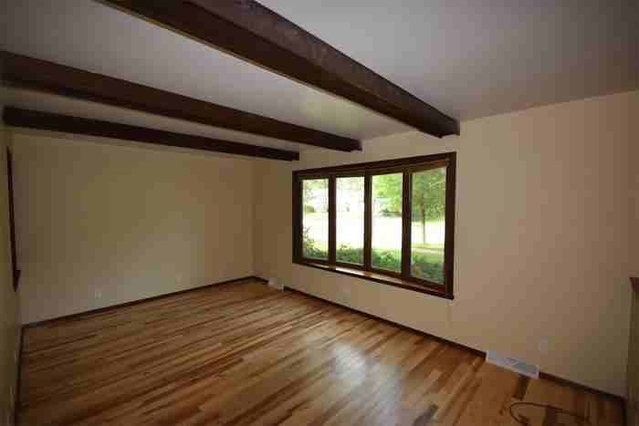 322 Indiana Ave - Photo 3 of 23