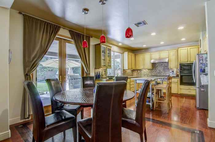 2927 Audubon Cir - Photo 3 of 14