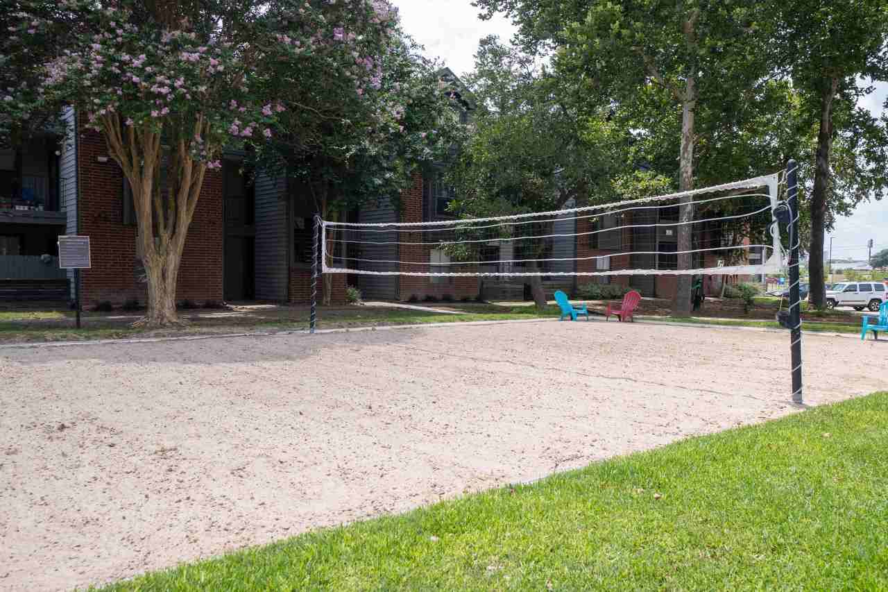 Clarewood Apartments - Photo 3 of 39