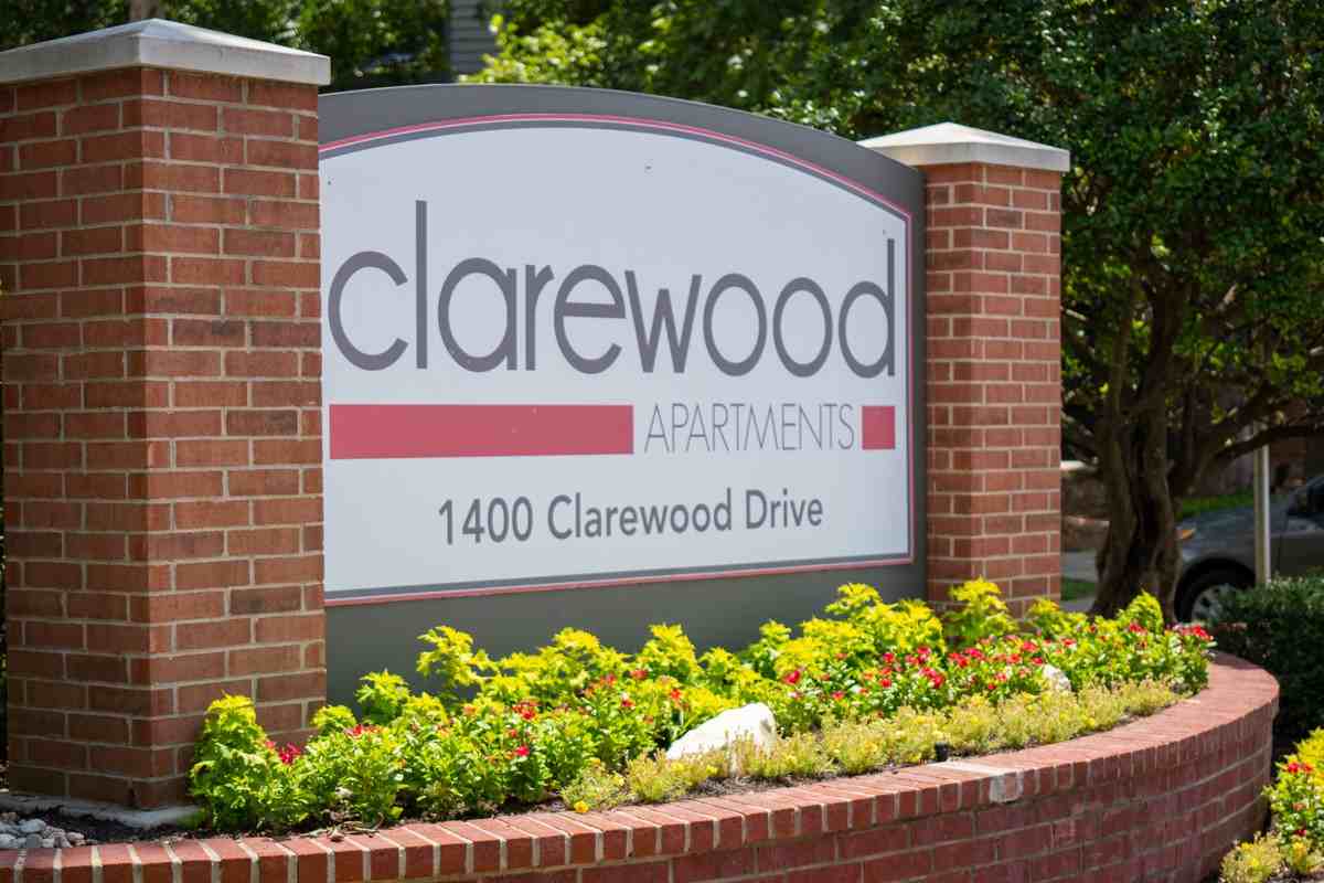 Clarewood Apartments - Photo 5 of 39