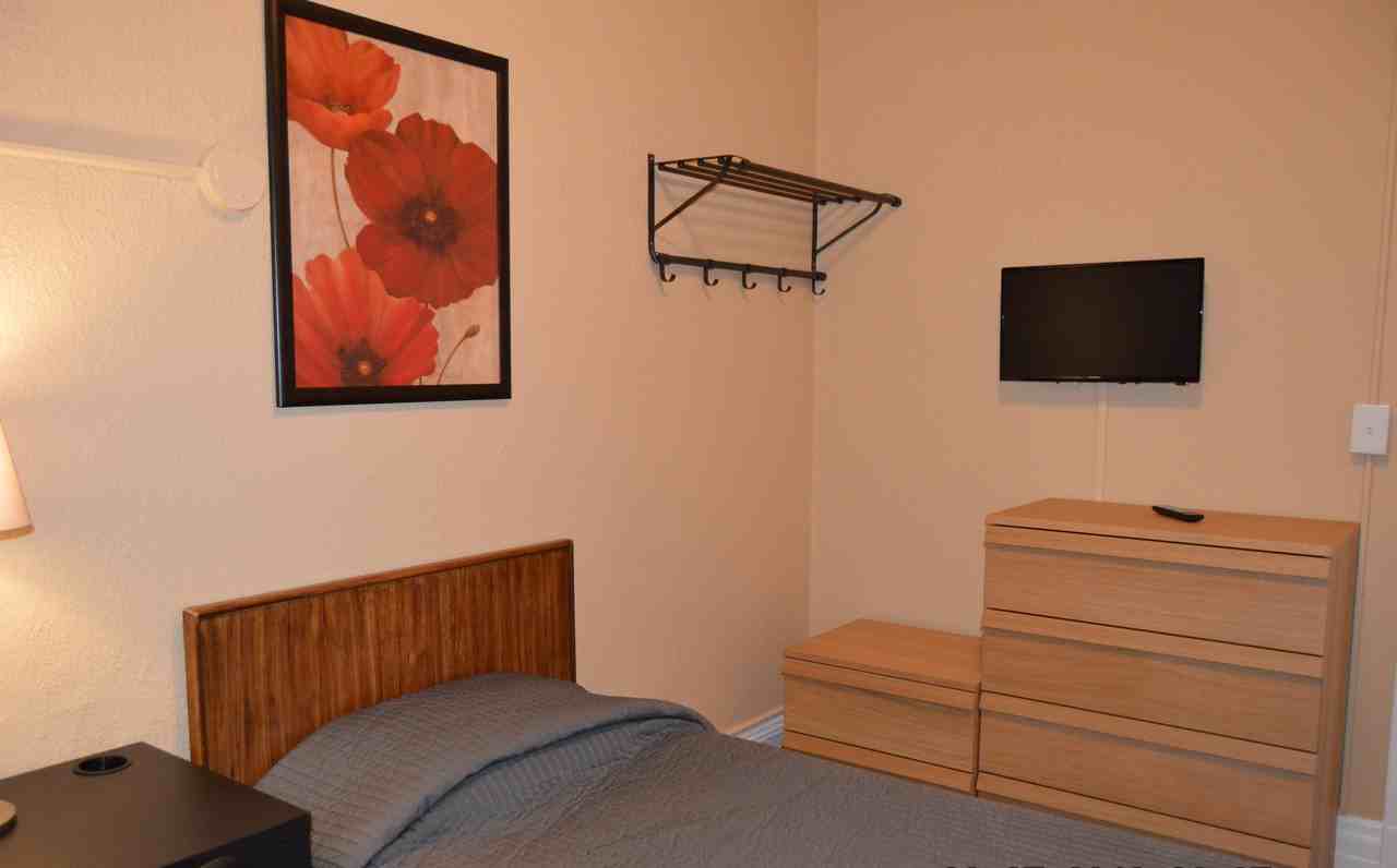 510 Bush St - Photo 2 of 2