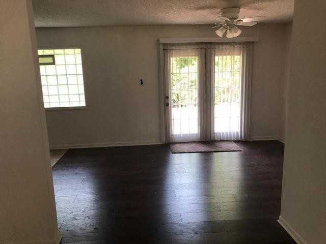 548 Allen Ln - Photo 3 of 11