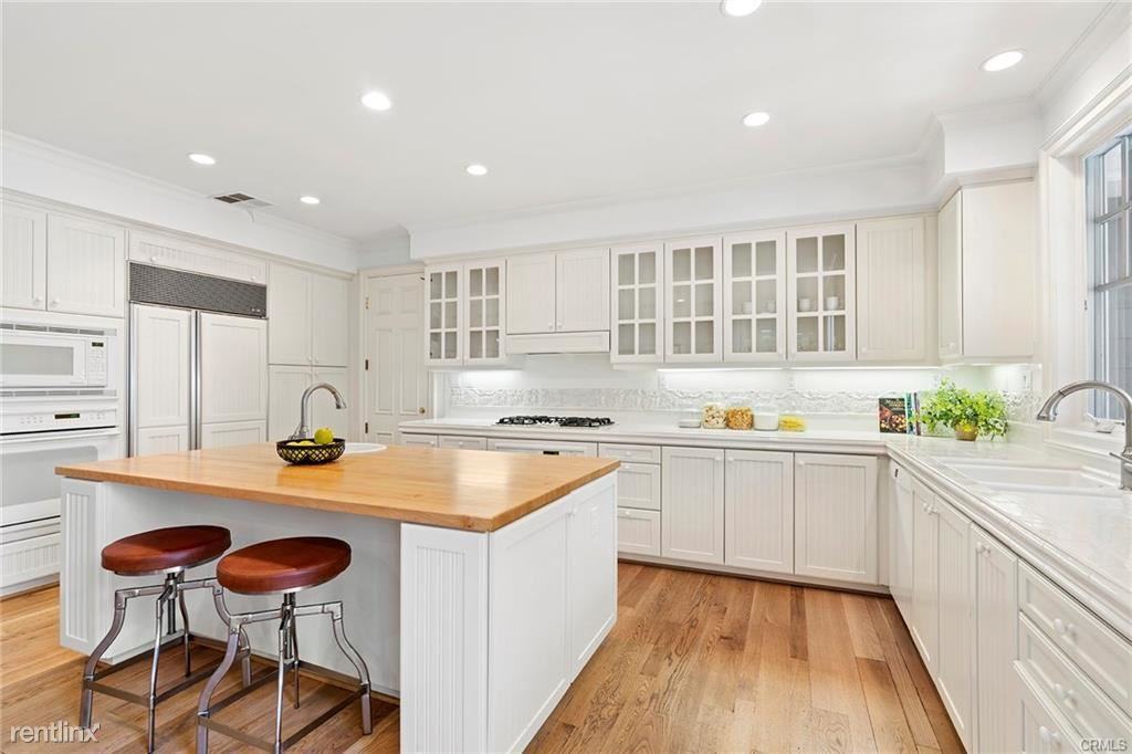 4 Edgewood Dr - Photo 3 of 14