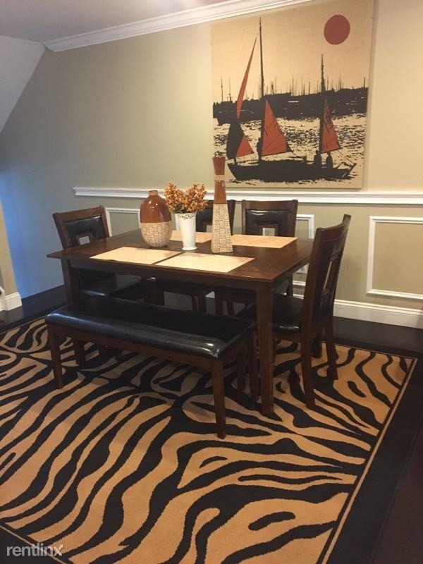 195 Spring St - Photo 2 of 9