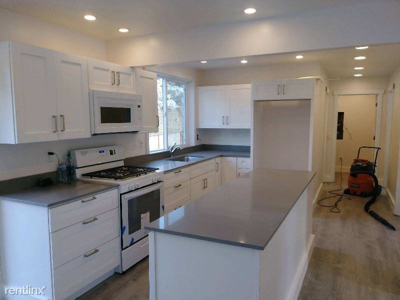 23309 76th Ave W Main - Photo 2 of 25