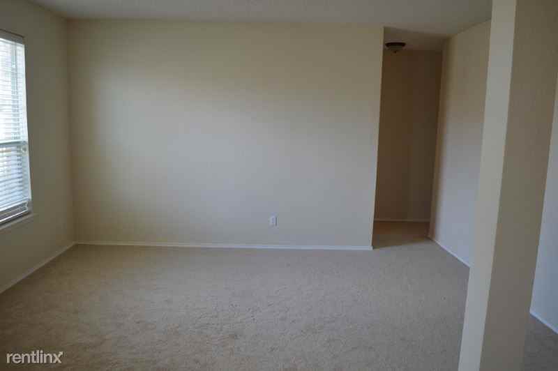 2943 Deer Ridge Dr - Photo 2 of 16