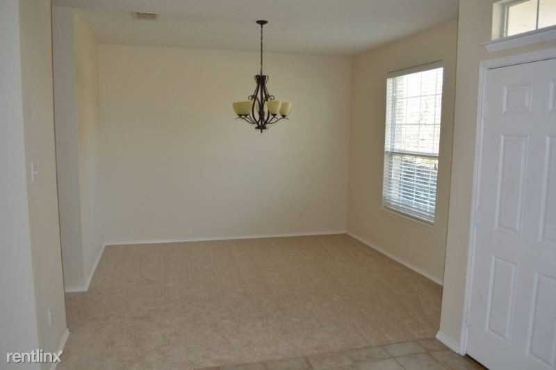 2943 Deer Ridge Dr - Photo 3 of 16