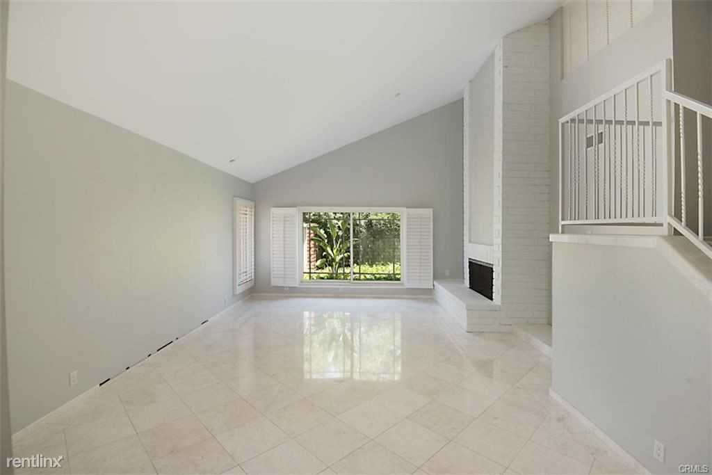 18912 Patrician Dr - Photo 2 of 8