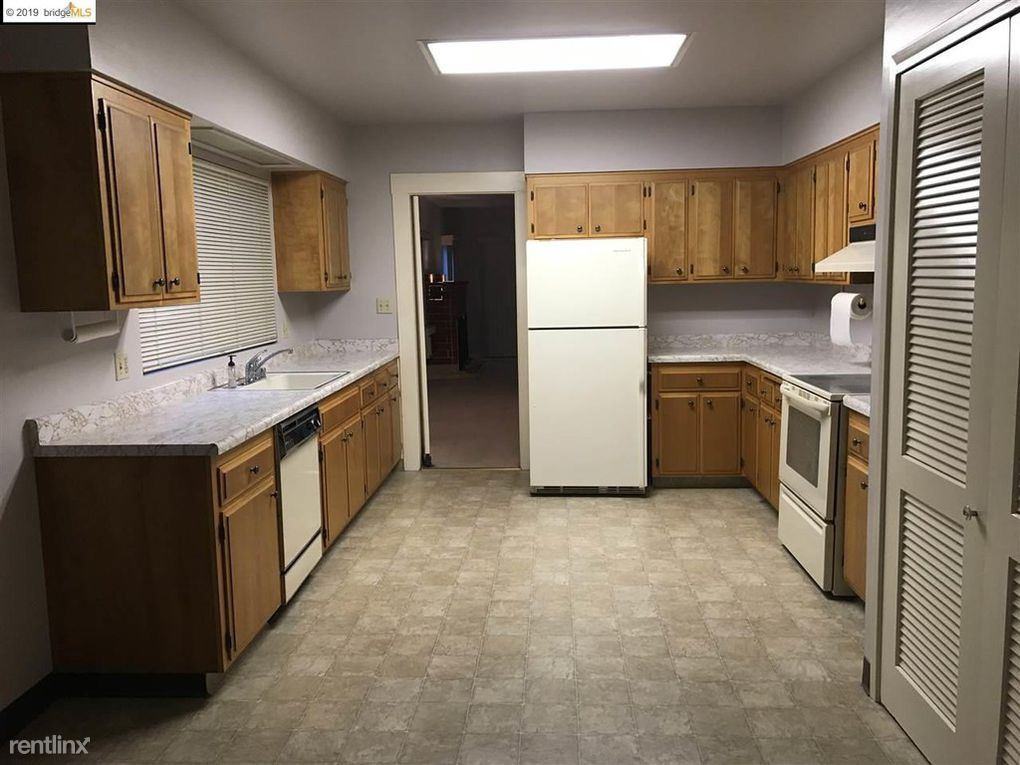 3219 Laurel Ave - Photo 3 of 8