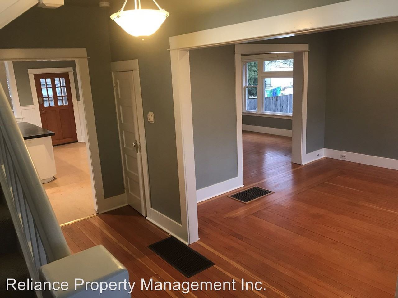 5133 NE 19th Ave - Photo 2 of 21