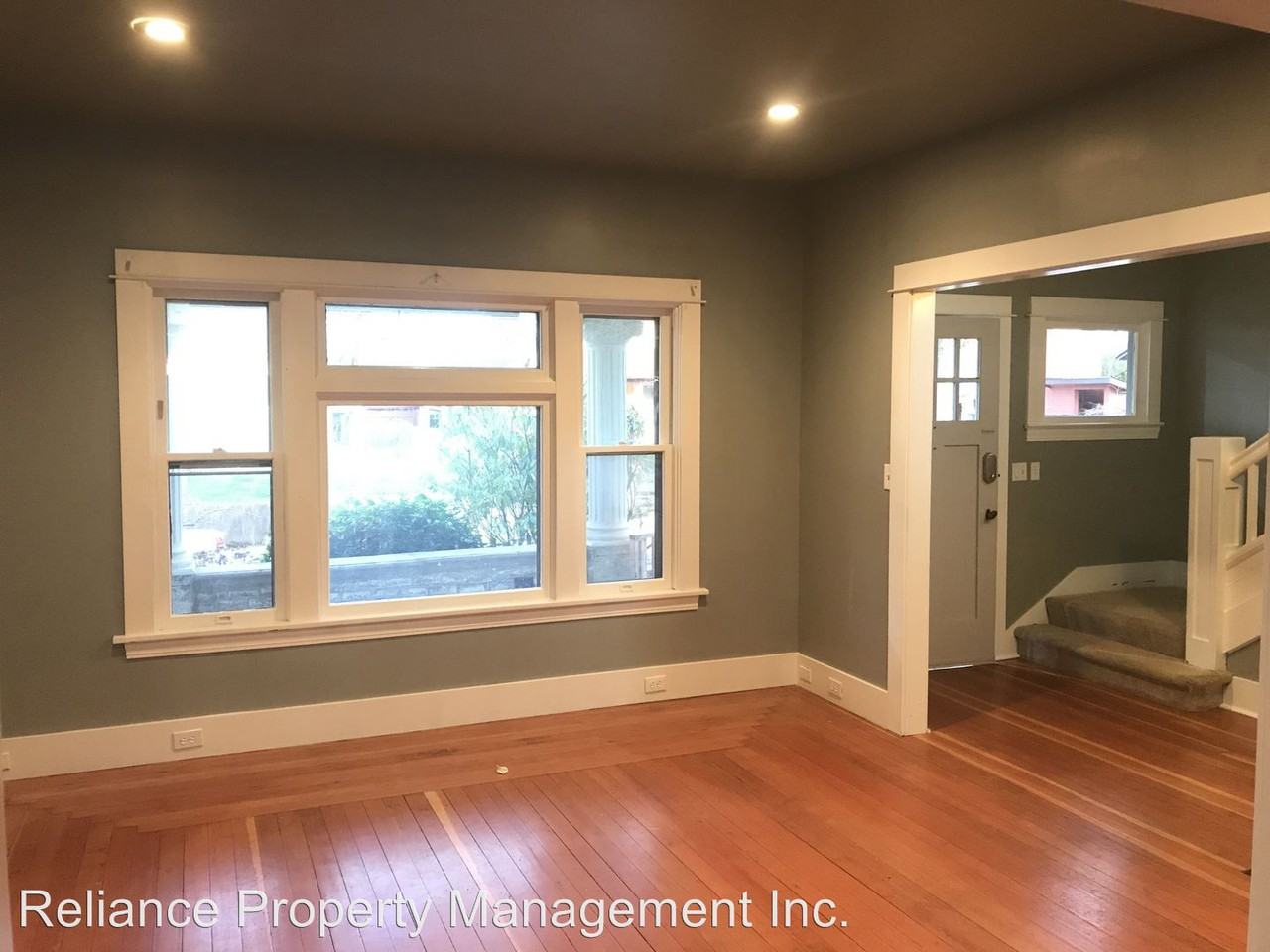 5133 NE 19th Ave - Photo 3 of 21