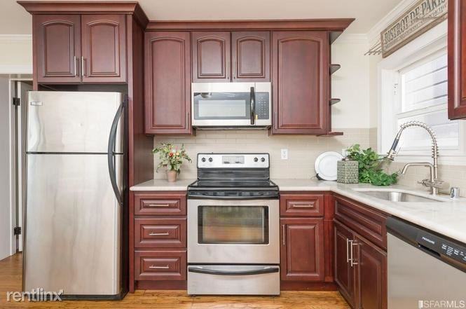 970 Oak St - Photo 5 of 12