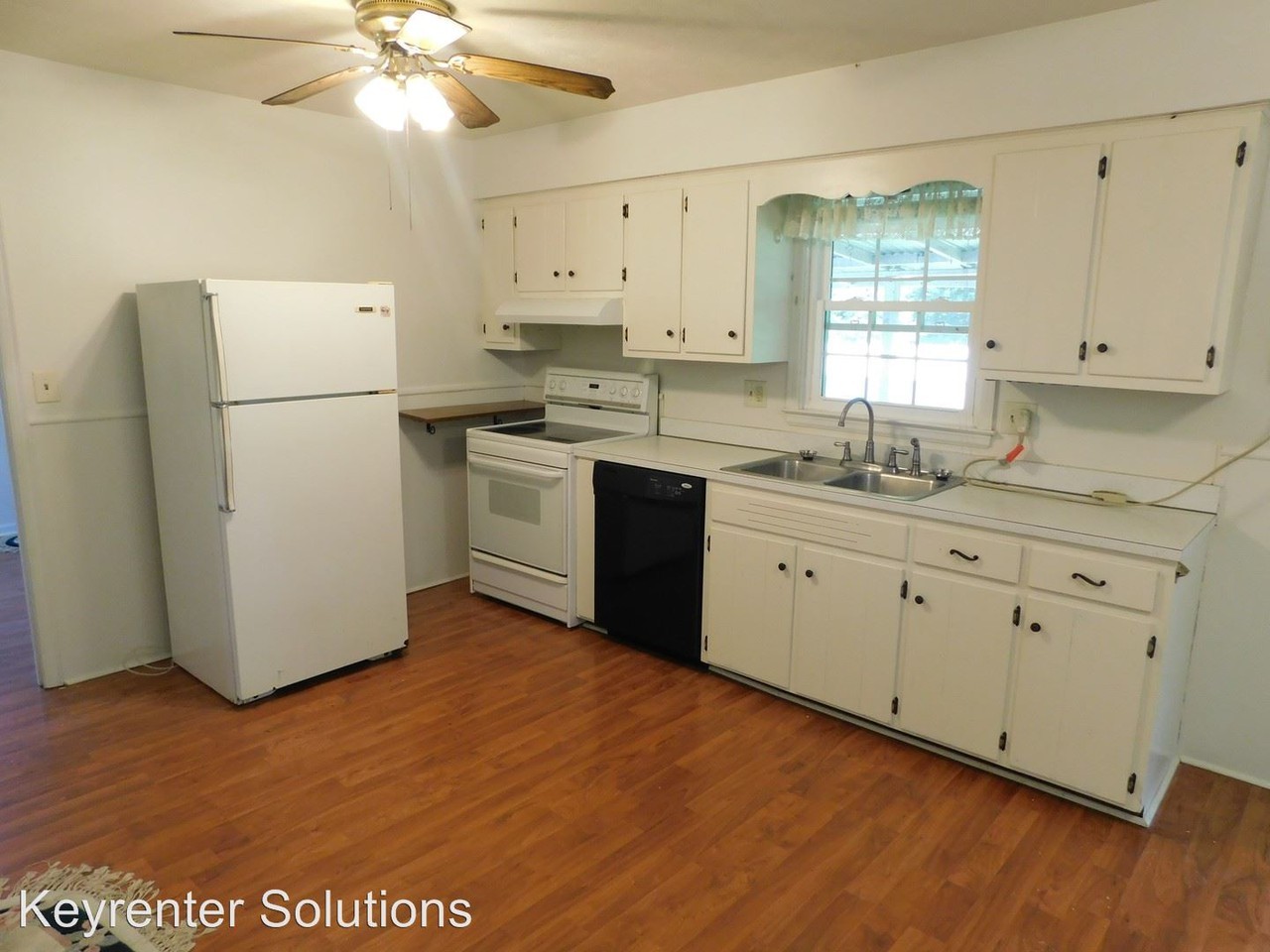 560 Dry Branch Rd - Photo 3 of 34