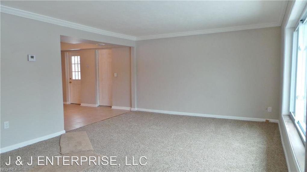 4786 Columbia Rd - Photo 2 of 9