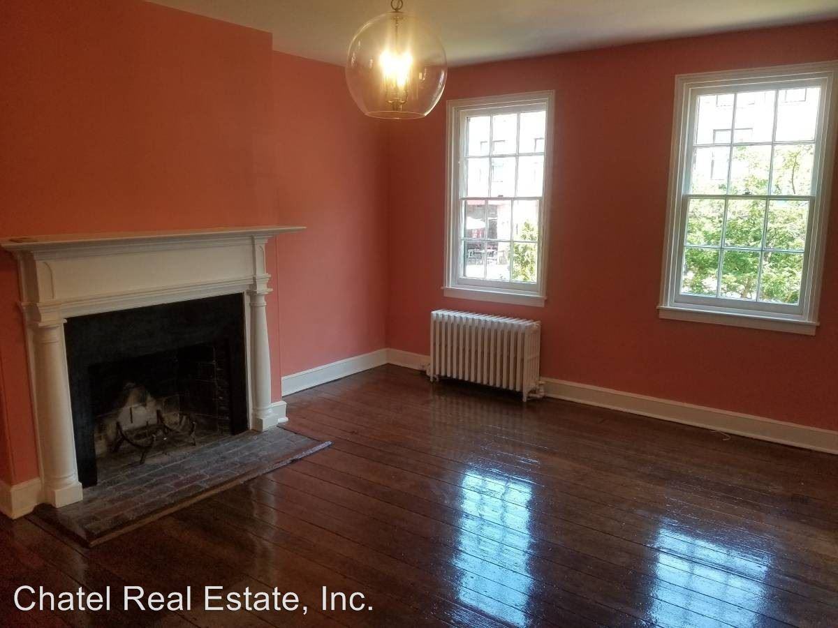 3232 Prospect St - Photo 3 of 32