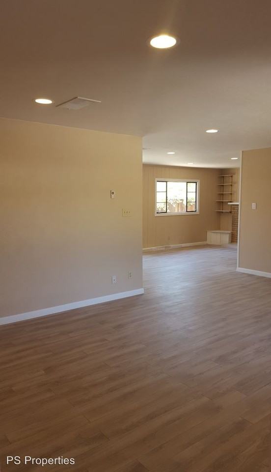 4124 Palo Duro Dr NE - Photo 3 of 8